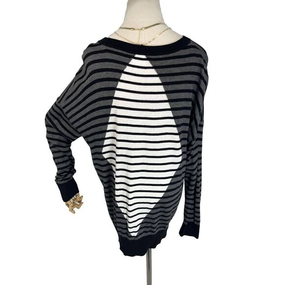Planet by Lauren G Striped Oversized Sweater OSFM Black White Gray Striped - Picture 3 of 8